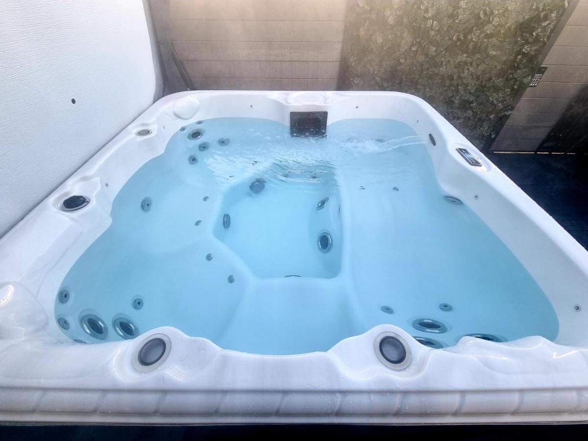 Apple Tree Lodge Hot Tub 3 Bedroom 2 Bars Morpeth Eksteriør billede