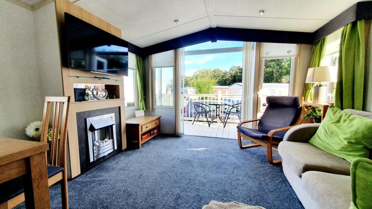 Apple Tree Lodge Hot Tub 3 Bedroom 2 Bars Morpeth Eksteriør billede