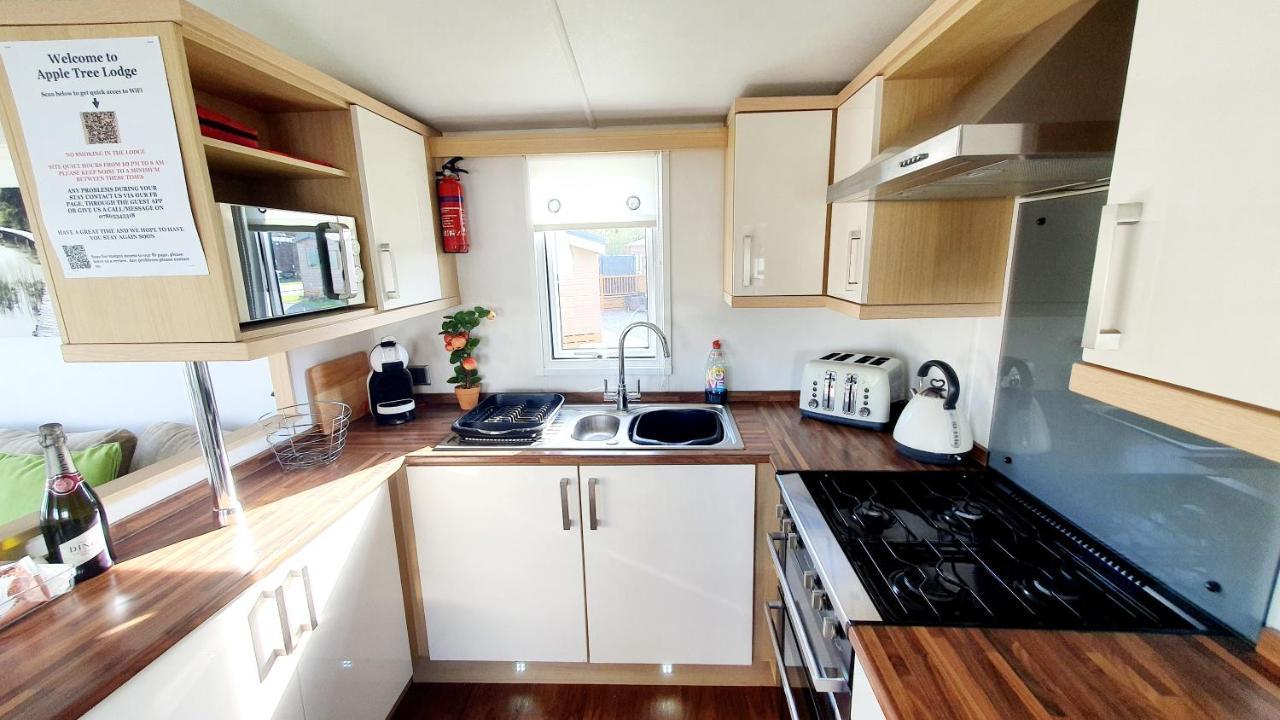 Apple Tree Lodge Hot Tub 3 Bedroom 2 Bars Morpeth Eksteriør billede